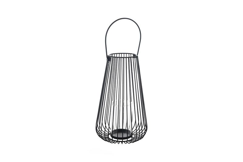 Portavela decorativo 19 x 19 x 31.5 cm negro Concepts, estructura de varillas metálicas con asa y vaso de vidrio interno