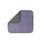 Alfombra de microfibra para escurrir platos lavanda/gris Sttelli, vista superior doblada mostrando el reverso gris