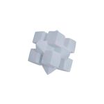 Adorno decorativo 19.5 x 19.5 x 19.5 cm blanco Concepts, pieza geométrica compuesta por cubos entrelazados