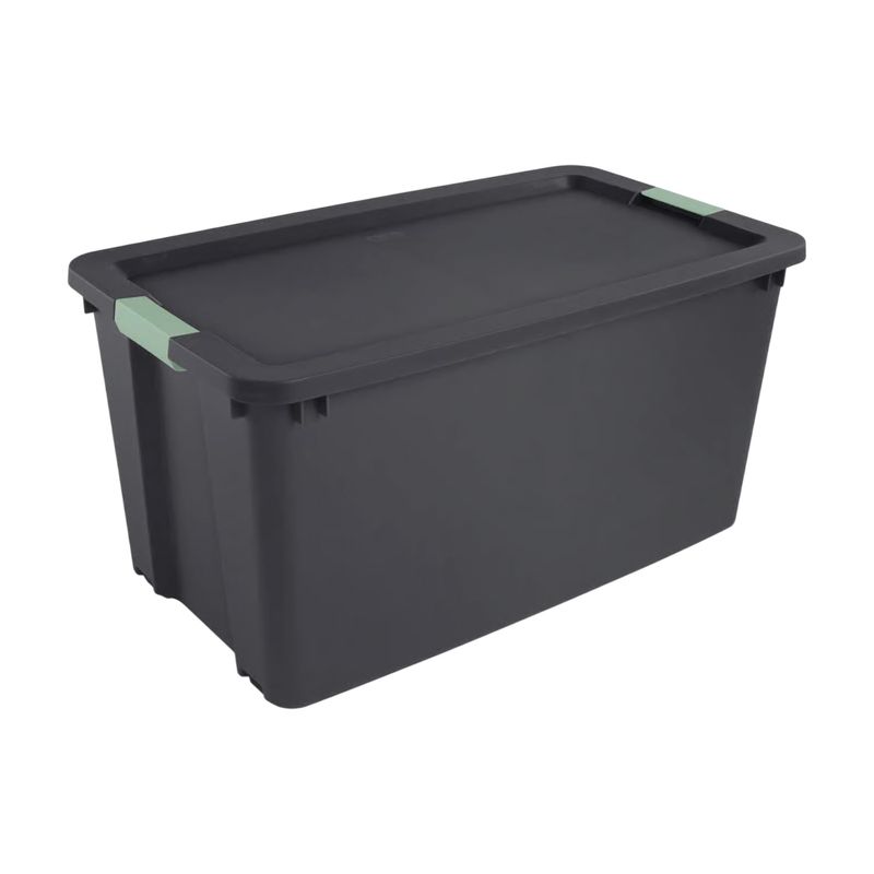Caja organizadora de 45 galones con tapa gris oscuro Sterilite, vista diagonal del contenedor cerrado con cierres claros