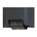 Caja organizadora 45 galones con tapa gris oscuro Sterilite, primer plano de una de sus ruedas negras