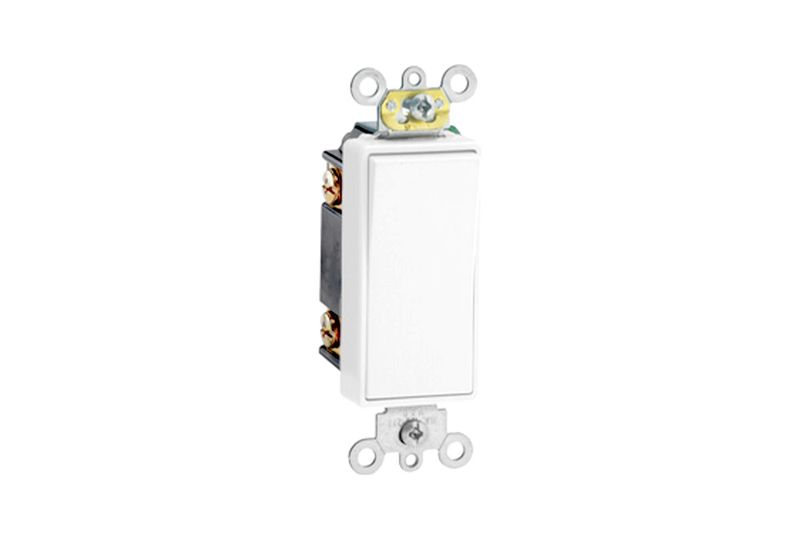 Interruptor Decora 3 vías grado comercial 15A 120/277V blanco Leviton, vista frontal del dispositivo con botón rectangular