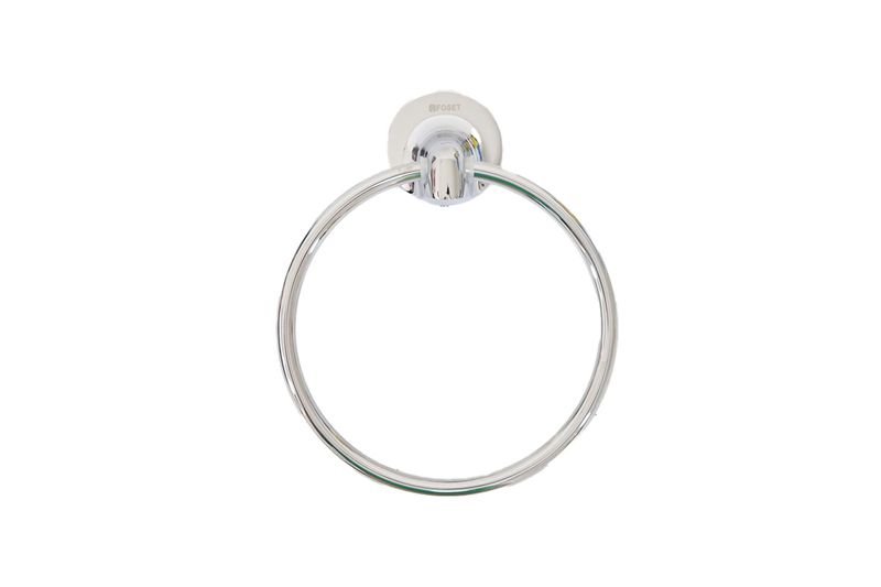 Toallero de argolla cromado Aqua Foset, vista frontal detallando el soporte circular con logotipo de la marca