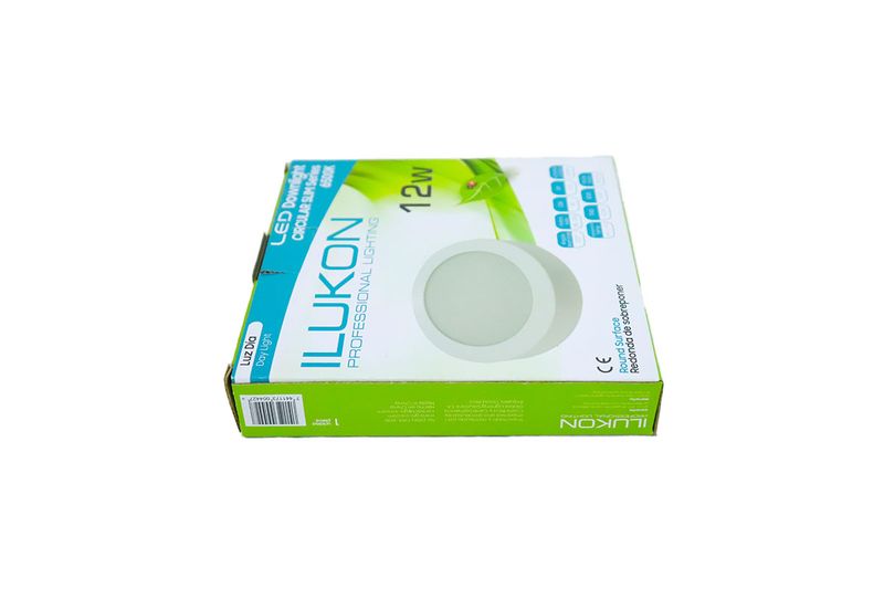 Luminaria sobreponer LED 7 12 W 600 lum 6500 K redonda Ilukon, vista frontal de su caja blanca con detalles verdes