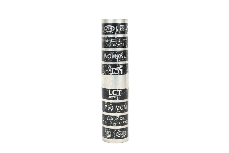 Unión de cobre dos compresión LCT de 750 MCM, vista frontal detallada con marcas negras y el logo de la marca