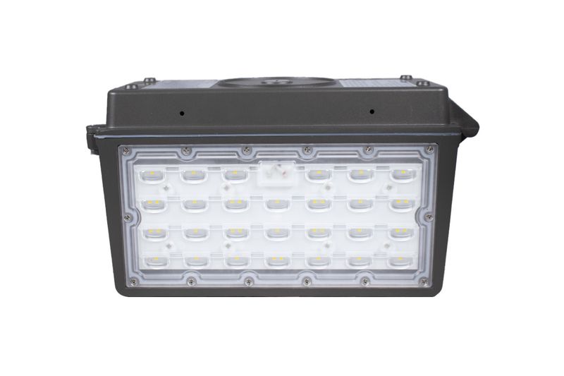 Luminaria wall pack LED 28 W 3640 lm 6500 K 120-277 V Sinsa, vista frontal del panel de LEDs y carcasa gris