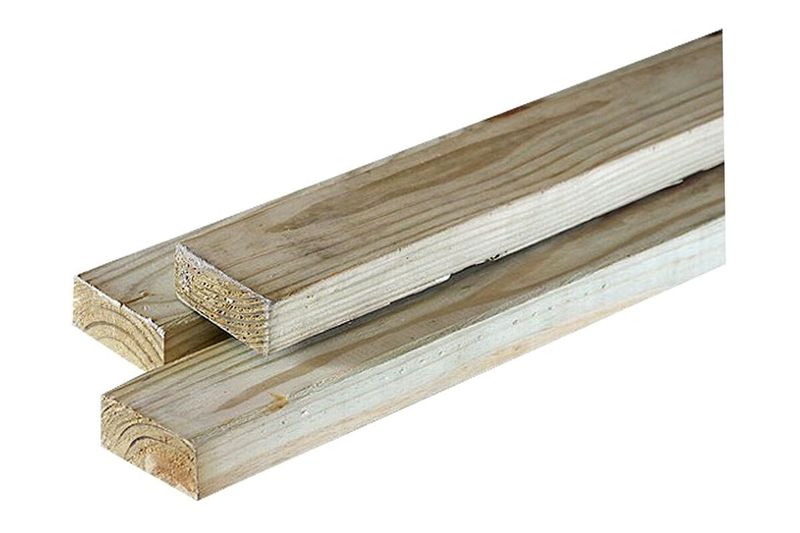 Tabla 41 x 190 x 3660 mm madera seca Sinsa, tres piezas apiladas en perspectiva resaltando la veta y el corte