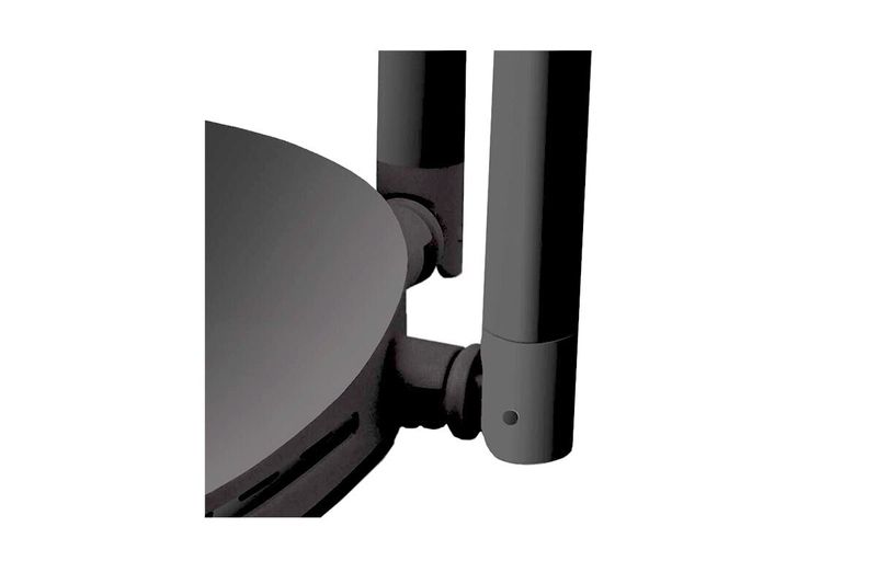 Router inalámbrico 2600 Mbps doble banda Nyx Nexxt, primer plano detalle de las antenas negras y la base circular