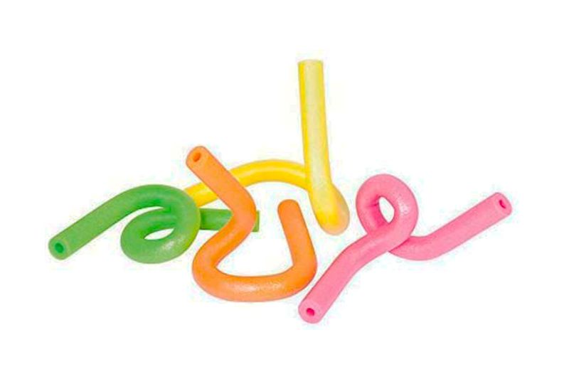 Flotador fideo de espuma Aquabones 48 pulgadas 6-12 años Bestway, cuatro tubos flexionados en colores verde, naranja