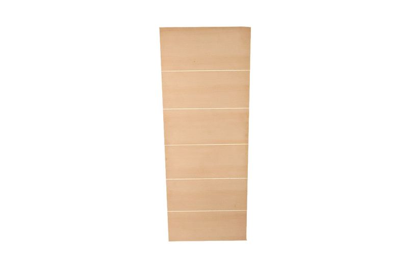 Puerta plywood Toscana de 80 cm x 210 cm Puertas Globales, vista frontal de la hoja de madera con ranuras horizontales