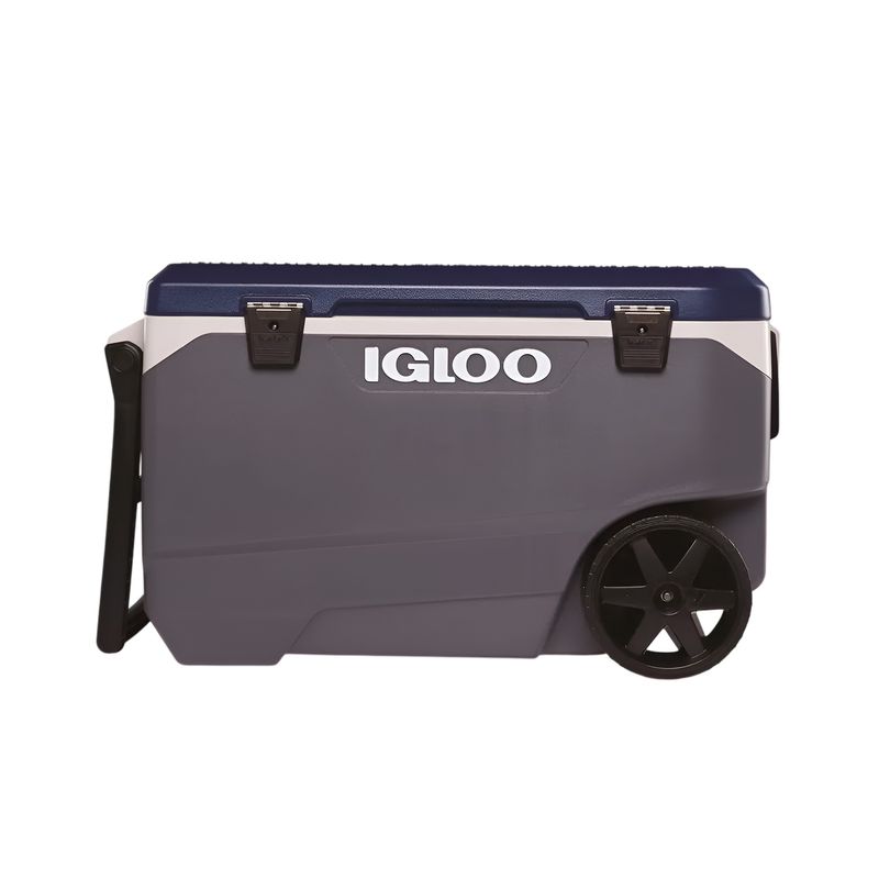 Hielera MaxCold 90 qt con ruedas gris y azul Igloo, vista lateral resaltando la rueda negra y el asa de transporte