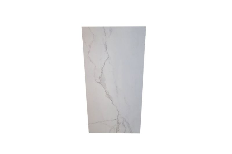 Porcelanato 60x120 Anima White brillante rectificado Sinsa, pieza única con vetas grises estilo marmoleado