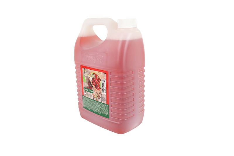Desinfectante y aromatizante multipropósito cherry canela de 1 galón Scentia, envase plástico blanco con líquido rojo
