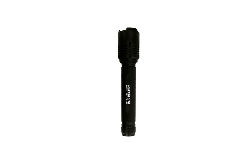 Linterna de mano 3000 lúmenes Master Lite, vista frontal del cuerpo negro con logotipo blanco