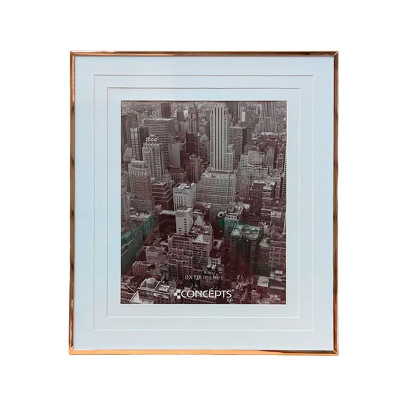 Portarretrato 1.4 x 30.4 x 35.5 cm Concepts, marco dorado con paspartú blanco y fotografía de ciudad en blanco y negro