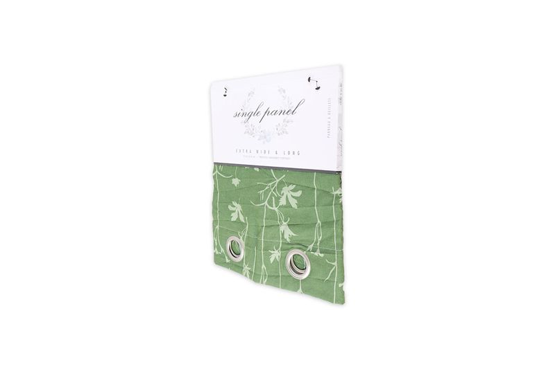 Cortina de sala blackout green 55 x 90 pulgadas Bailey Printed CHD Home, empaque con etiqueta y detalle de los ojales