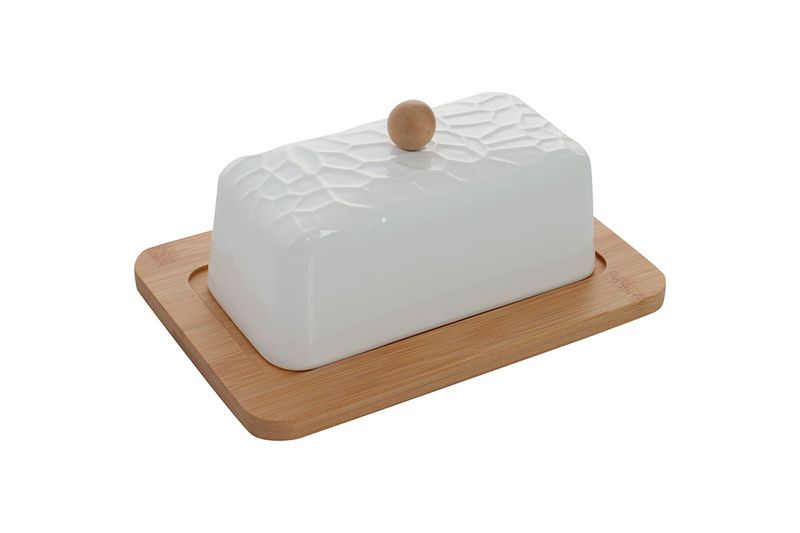Mantequillera porcelana blanca 19x13x8.5 cm Concepts, vista lateral sobre base de madera con tapa y pomo circular