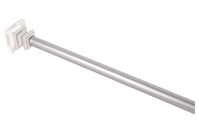 Cortinero 48x86 1 pulgada Linser Rods Pewter CHD Home, primer plano del soporte decorativo y extremo del tubo