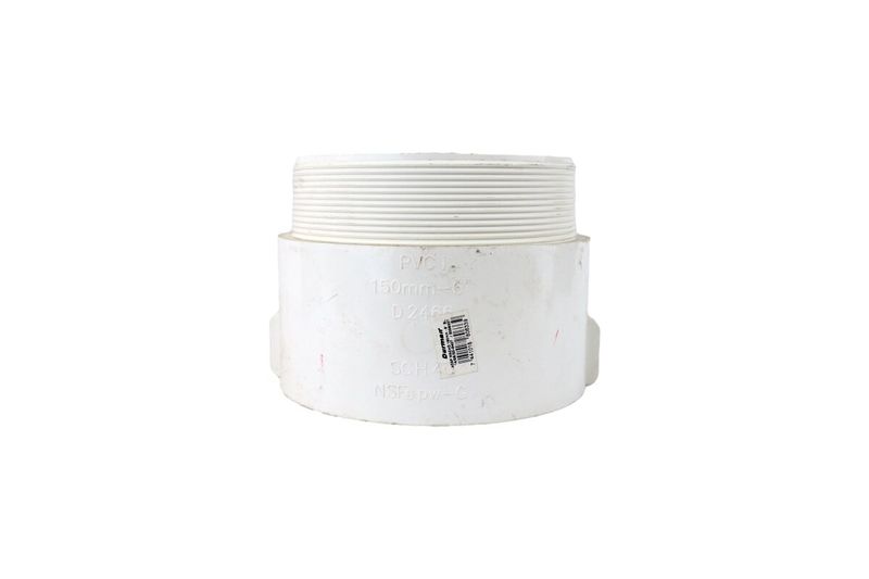 Adaptador PVC macho agua potable 6 pulgadas Durman, vista frontal con etiquetas técnicas impresas en el cuerpo blanco