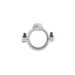 Silleta abrazadera PVC lisa 3"x3/4" Durman, vista frontal del accesorio blanco con tornillos metálicos