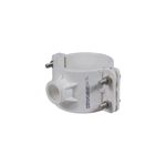 Silleta abrazadera PVC lisa 3" x 3/4" Durman, vista lateral detallando los tornillos metálicos y el orificio de anclaje