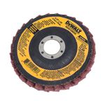Disco para quitar pintura DeWALT de 4-1/2" x 7/8 grano mediano, vista frontal del disco con etiqueta amarilla y negra