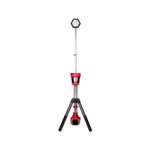 Torre de luz de doble potencia M18 Rocket Milwaukee, vista frontal completa desplegada con trípode y lámpara superior