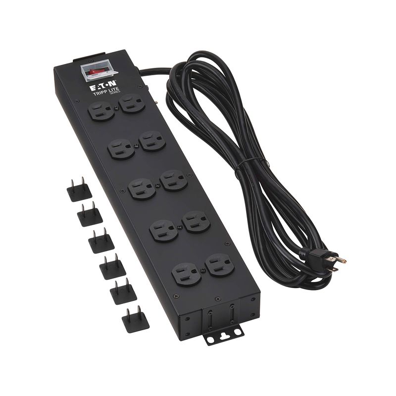 Regleta eléctrica industrial negra 5 tomas NEMA 5-15R UL Eaton Tripp Lite, vista diagonal con cable y accesorios de montaje
