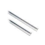 Riel horizontal ShelfTrack 20 cm blanco ClosetMaid, dos piezas vistas en ángulo diagonal con orificios de montaje