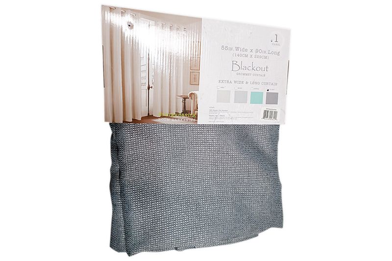 Cortina de sala blackout dk grey 55 x 90 pulgadas CHD Home, doblada con su empaque de cartón y etiqueta informativa