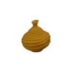 Florero decorativo 27.5 x 25.5 x 28 cm amarillo Concepts, vista frontal con relieve de ondas horizontales