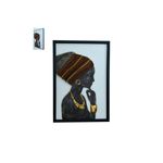 Cuadro decorativo Africana 70 x 100 x 2.5 cm Concepts, primer plano del perfil de mujer con accesorios dorados y marco negro