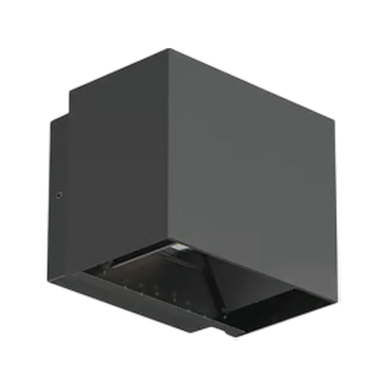 Luminaria de pared exterior LED Pirqa 10 W 3000 K negro Tecnolite, vista en ángulo inferior que muestra la apertura del foco