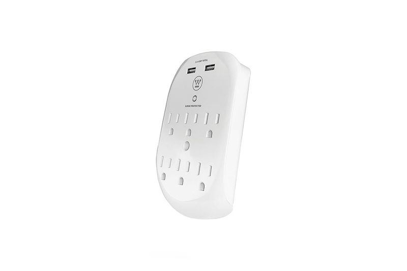 Adaptador smart con supresor + 2P-USB 6 salidas 2.4 AMP 120-240V Westinghouse, vista frontal del dispositivo color blanco