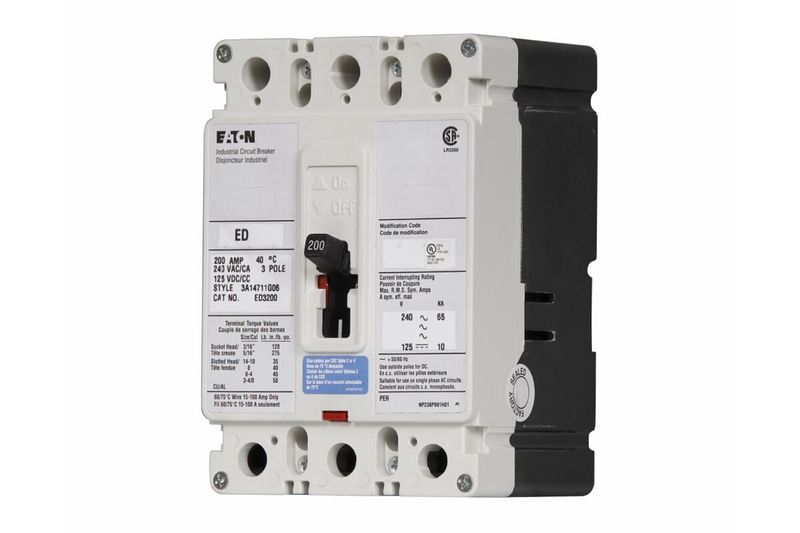 Main breaker tipo ED 3x200 240V CH Eaton, vista frontal detallada de la etiqueta técnica y palanca de accionamiento