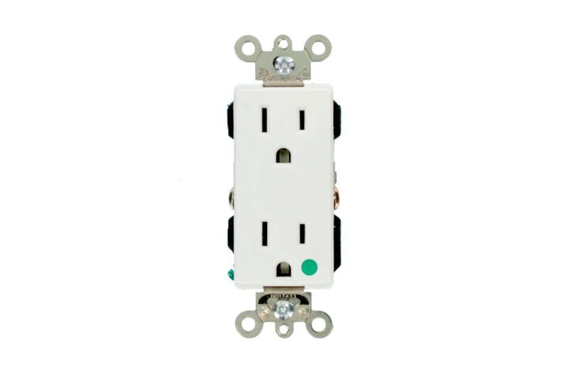 Toma hembra doble Decora Nema 5-15R 15 A 125 V marfil Leviton grado hospitalario, vista frontal del dispositivo