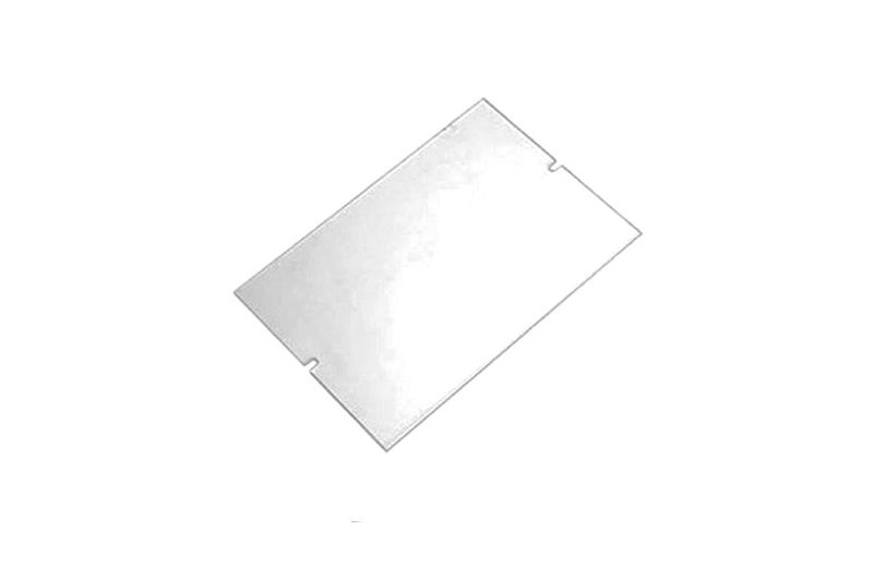 Cubierta plástica para Powerblock LBA365 - LBC365 Square D, pieza rectangular de color blanco en vista diagonal