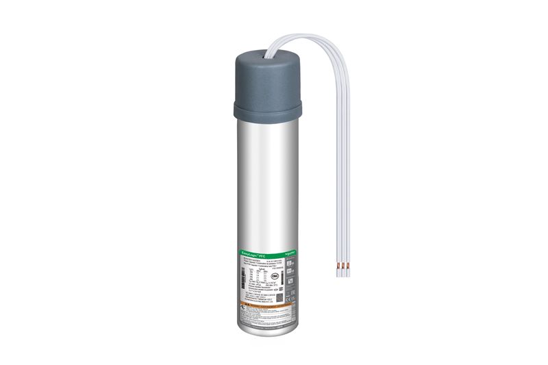Capacitor EasyLogic 5 kVAR 480V Schneider, cilindro metálico con tapa gris y cables blancos conectados