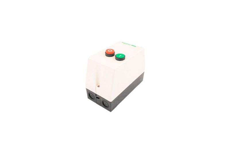Arrancador en caja sin relé 220 V 25 Amp Schneider, vista lateral en ángulo con botones rojo y verde sobre caja blanca