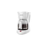 Cafetera 12 tazas blanca filtro permanente Black + Decker, vista frontal con jarra de vidrio llena de café