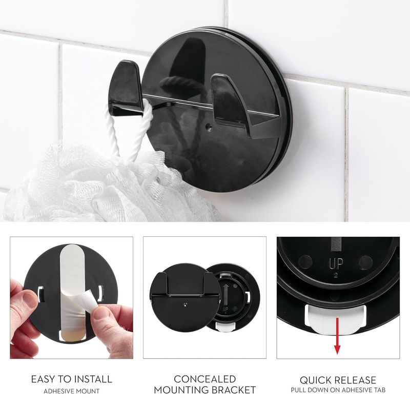 Gancho para baño autoadhesivo doble negro mate Interdesign, collage con detalles de instalación y pestaña de liberación