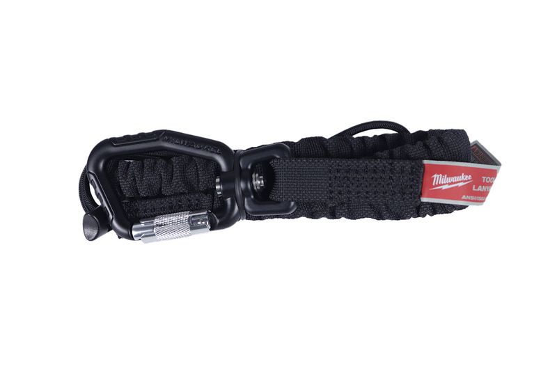 Cordón para sujetar herramienta Milwaukee de 36 pulgadas, 15 lbs y con bloqueo, detalle del mosquetón y etiqueta roja