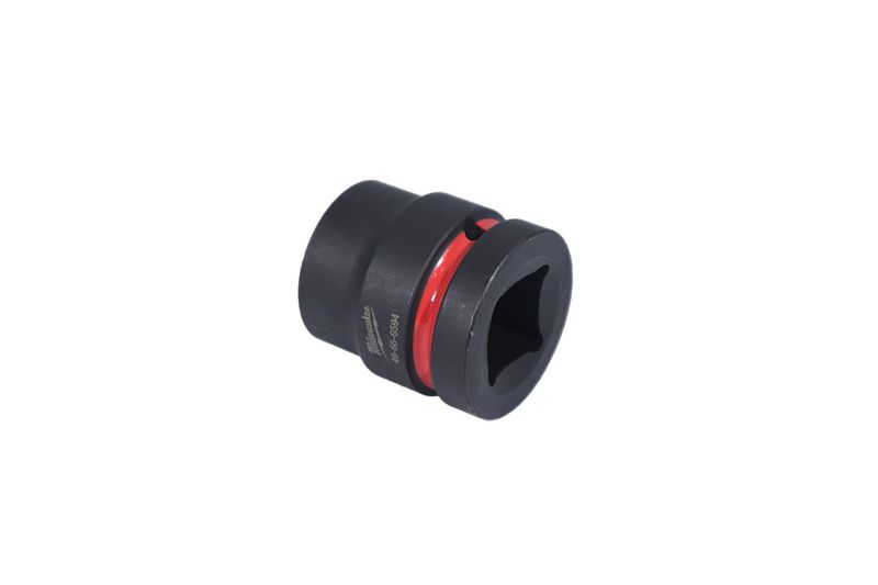 Llave copa de impacto mando 1 pulgada 29 mm Heavy Duty Milwaukee, vista en ángulo con anillo rojo y marca grabada