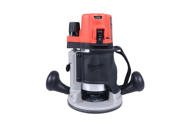 Router eléctrico Milwaukee de 110 V y 2-1/4 HP, vista frontal completa con mangos laterales negros y cuerpo rojo