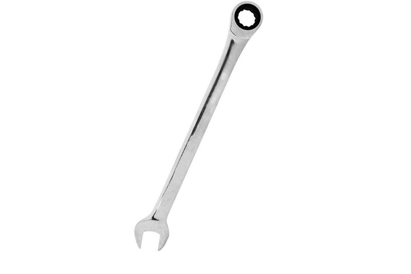 Llave combinada de ratchet Stanley de 12 mm, vista completa en ángulo sobre fondo blanco
