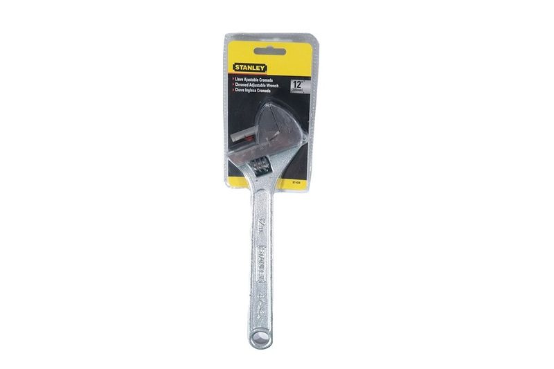 Llave crecen Stanley de 12 pulgadas cromada, presentada en su empaque blister con fondo amarillo y negro