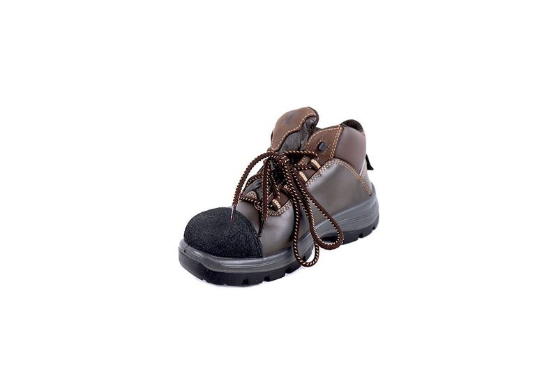 Bota seguridad punta composite Fierce Bumper mod 66099 #39 Rhino, vista lateral en color café con cordones y punta negra