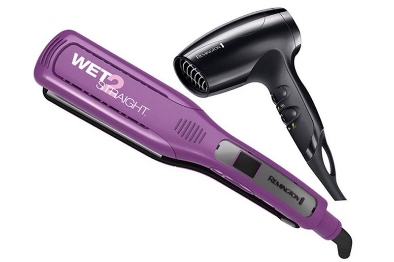 Combo alisadora y secadora de cabello Remington, alisadora de color púrpura y secadora negra sobre fondo blanco