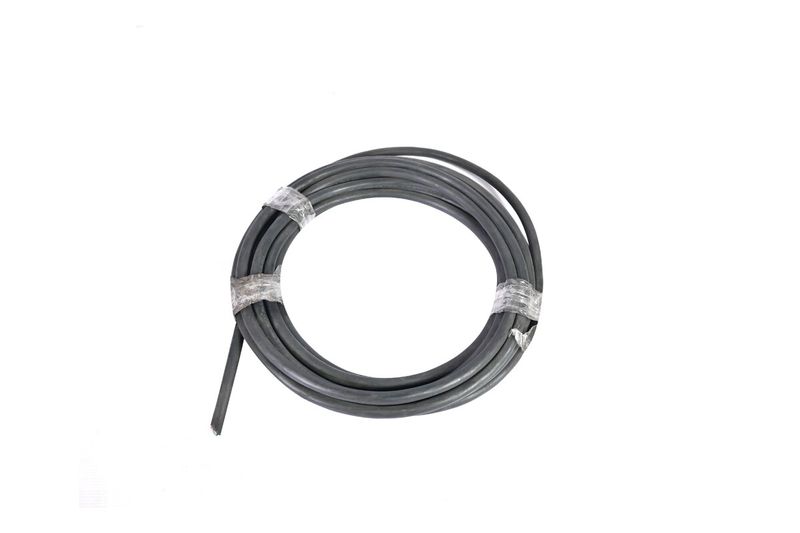 Cable Protoduro TGP Conducen de 4x10 negro, rollo enrollado sujeto con cinta adhesiva transparente