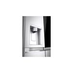 Refrigerador Inverter Instaview Door in Door 812 L Craft Ice LG, acercamiento al dispensador de agua y hielo en la puerta